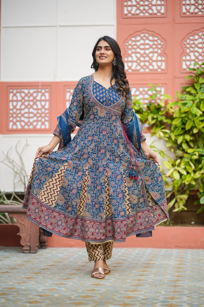 Anarkali Printed Kurta Pant and Dupatta Suit - Set