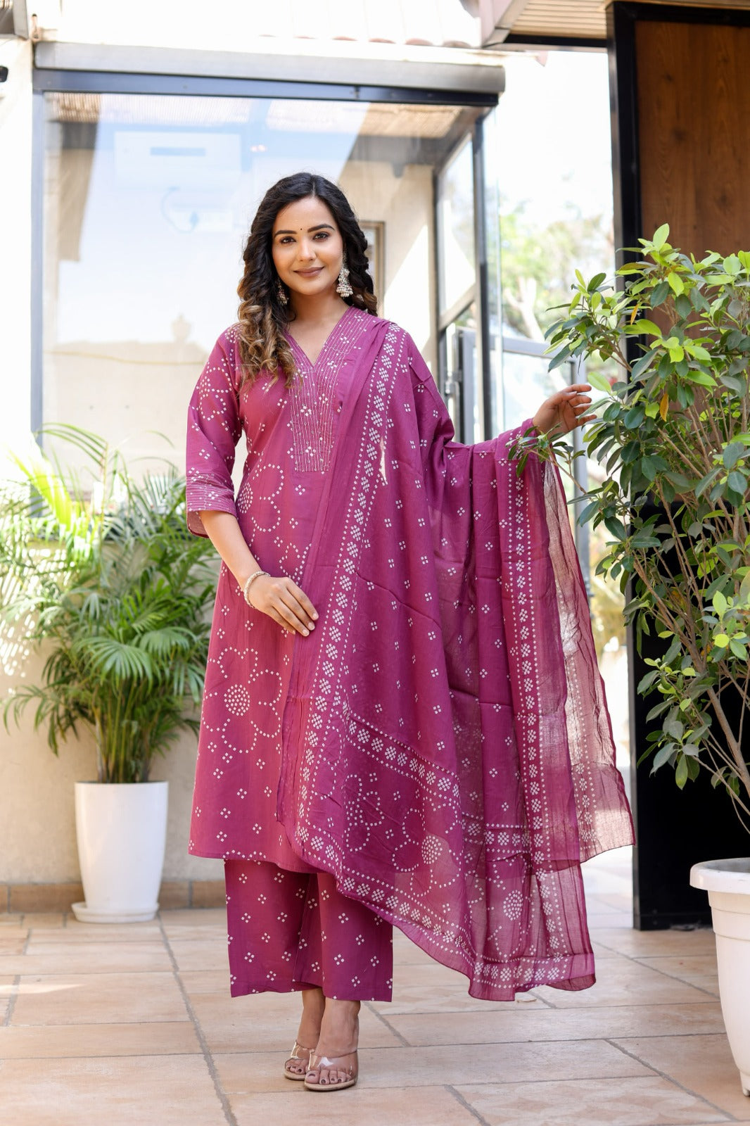 Indolady A-Line Printed Suit Set – Elegant & Comfortable!